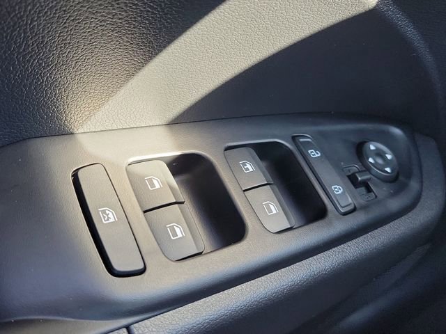 New 2026 Hyundai Venue SE image 15