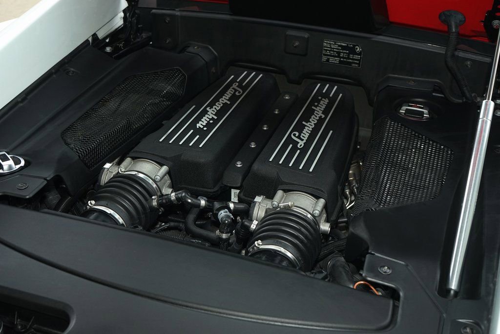 Used 2013 Lamborghini Gallardo LP 560-4 image 31