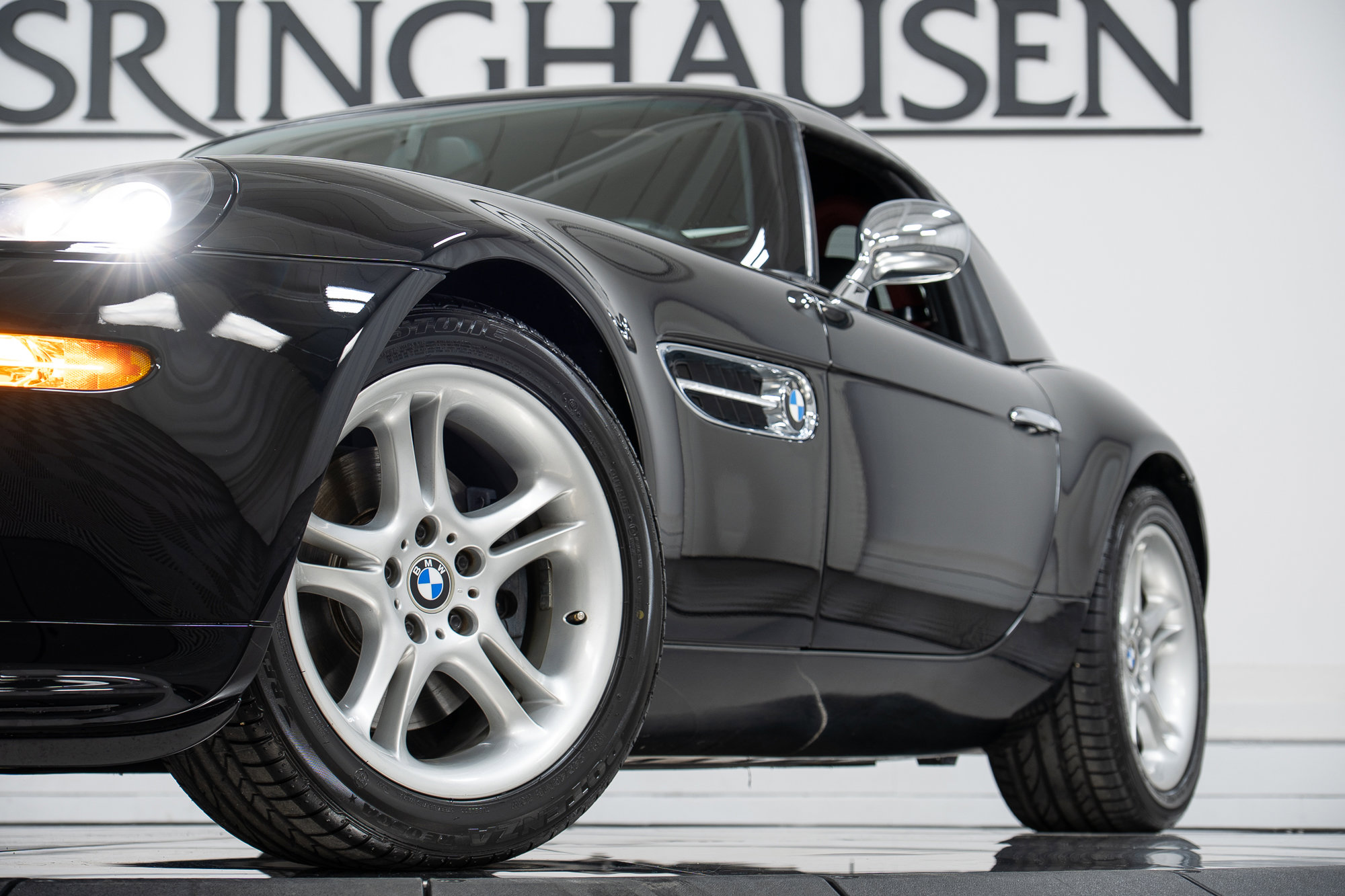 Used 2002 BMW Z8 RWD image 33