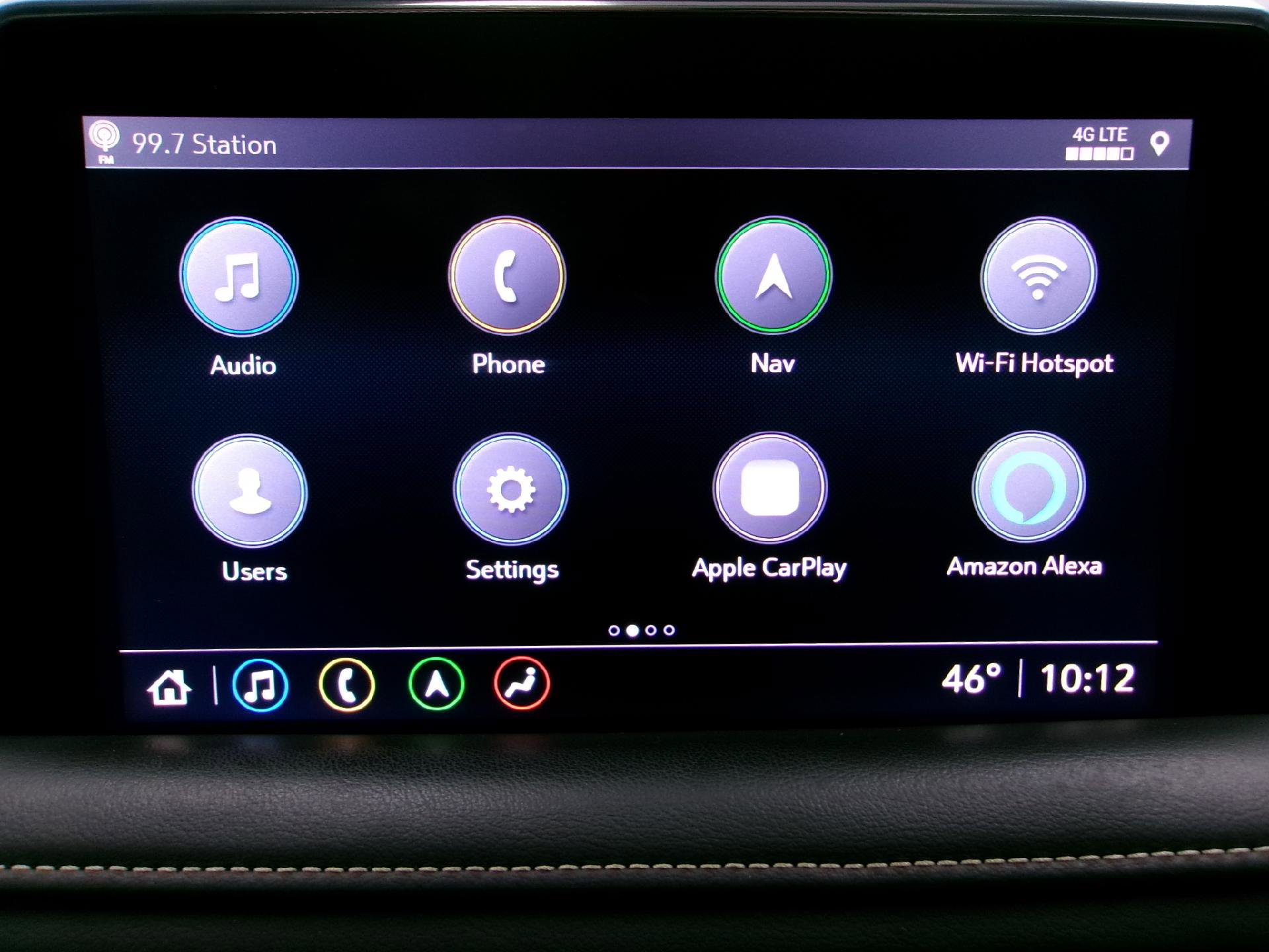 Used 2021 Chevrolet Suburban Premier w/ Premium Package image 5