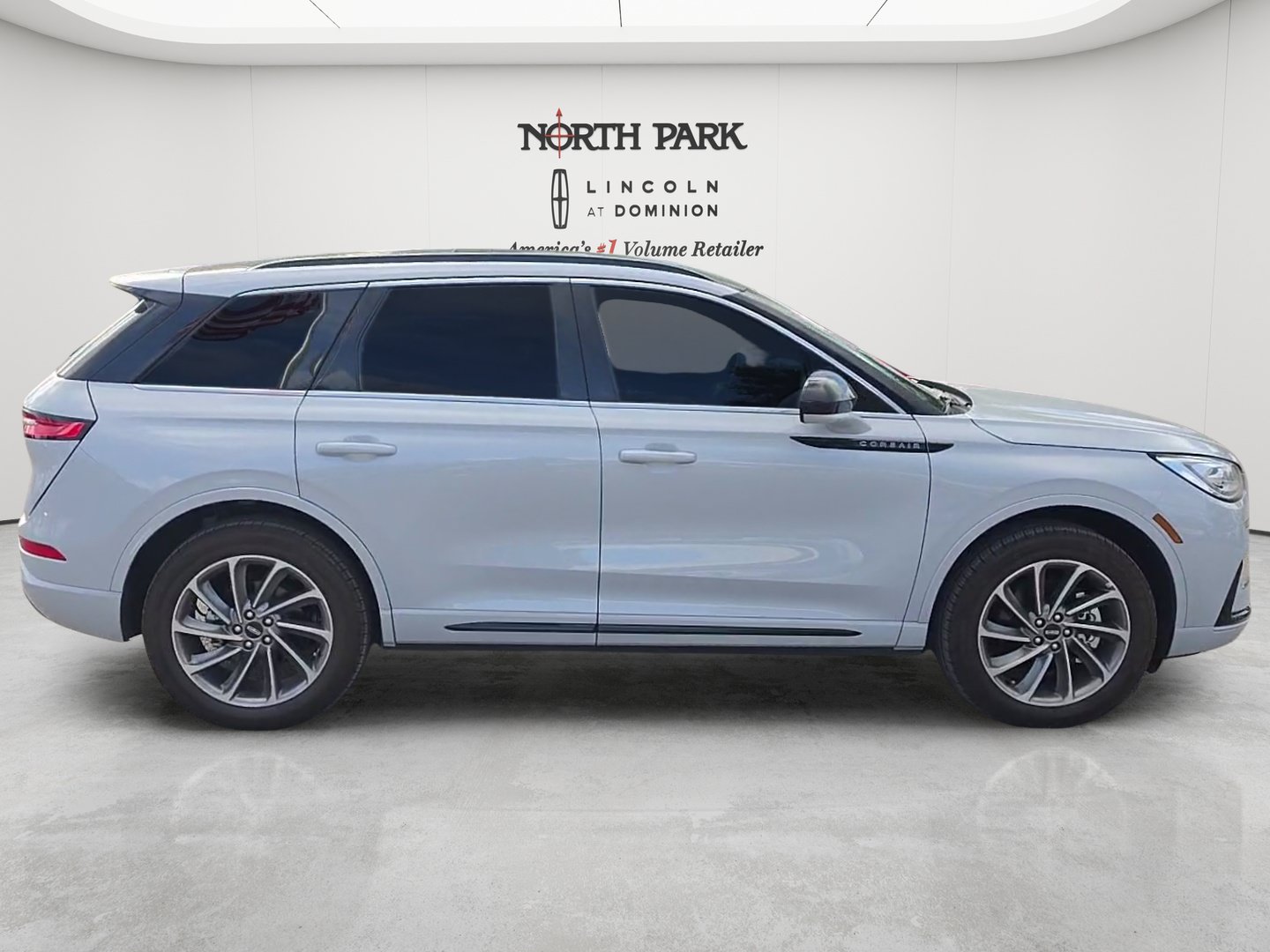Used 2026 Lincoln Corsair Grand Touring AWD/4WD image 6