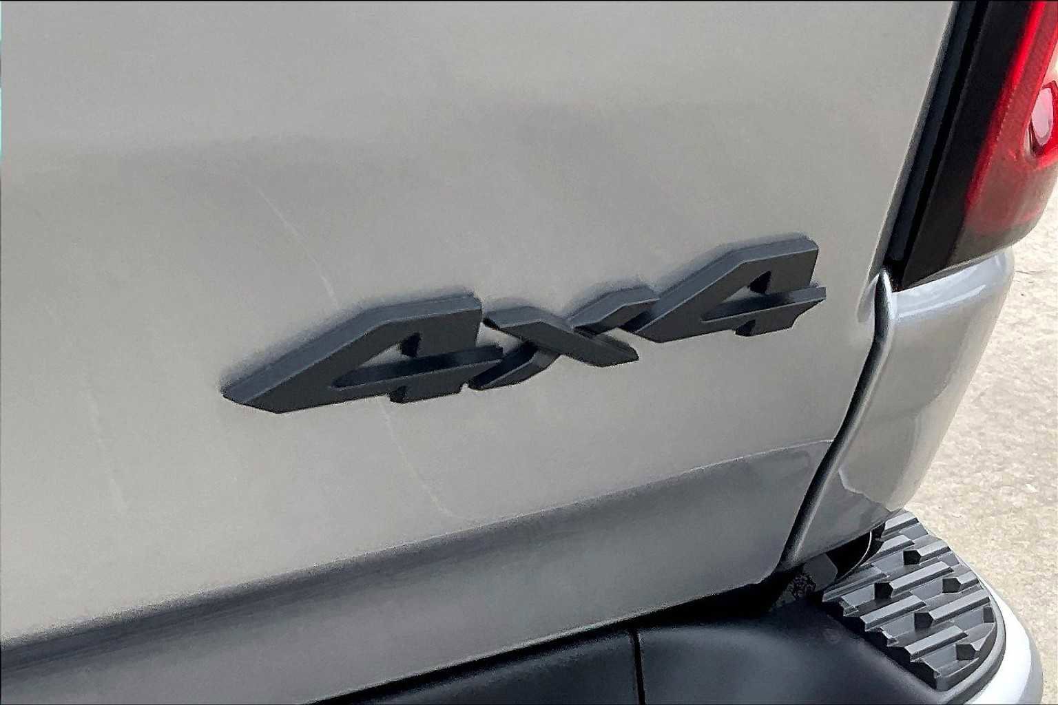 New 2026 RAM 1500 Laramie w/ Night Edition image 15