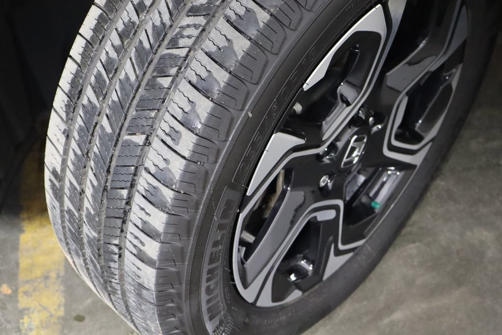 Used 2018 Honda CR-V Touring image 41