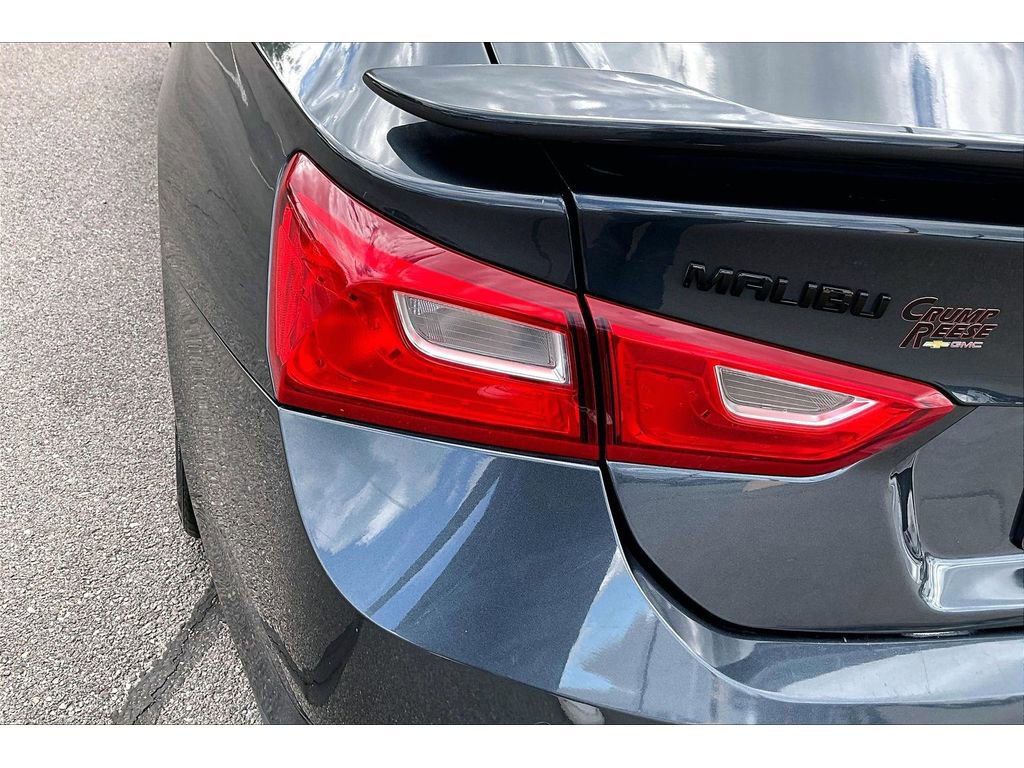 Used 2021 Chevrolet Malibu RS FWD image 22