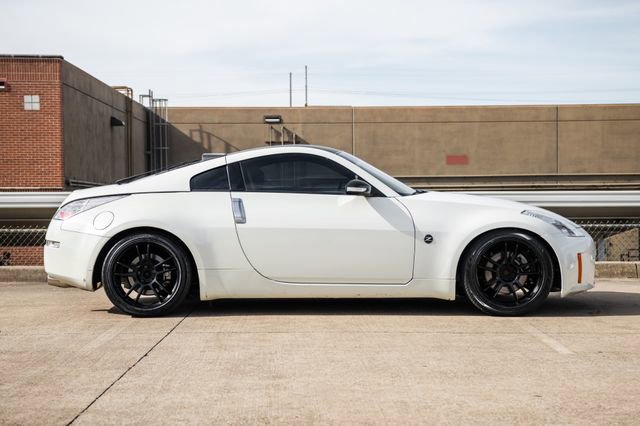 Used 2006 Nissan 350Z Coupe w/ (N93) Cargo Convenience Pkg image 14