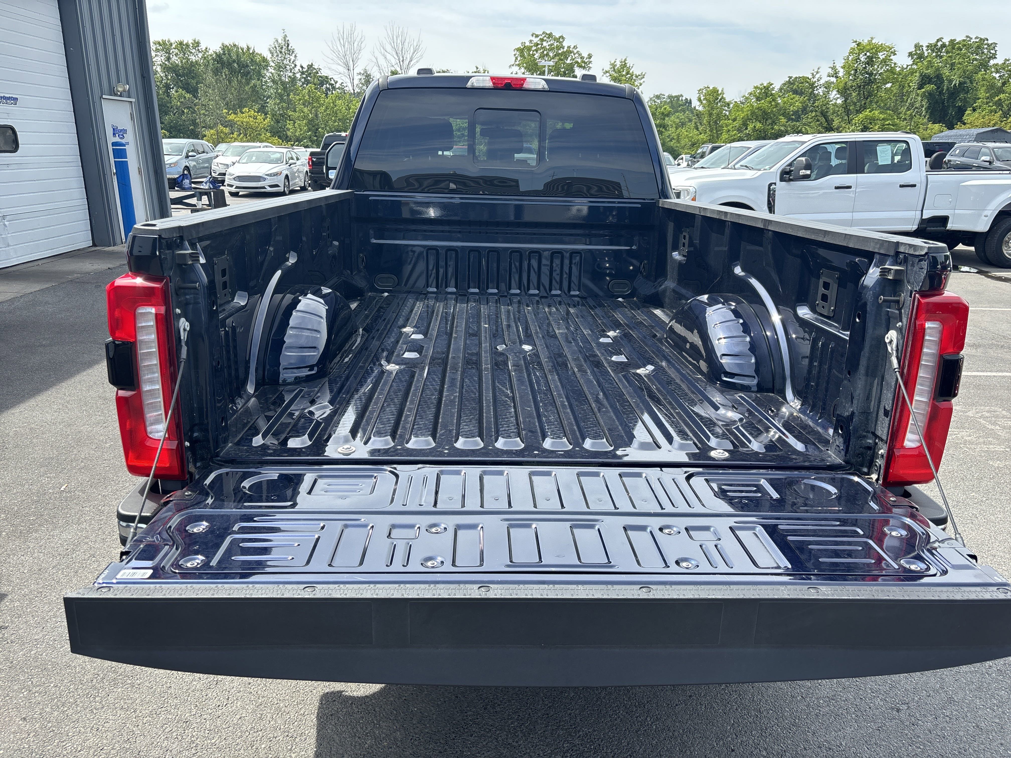 Used 2024 Ford F350 Lariat w/ Camper Package video 5