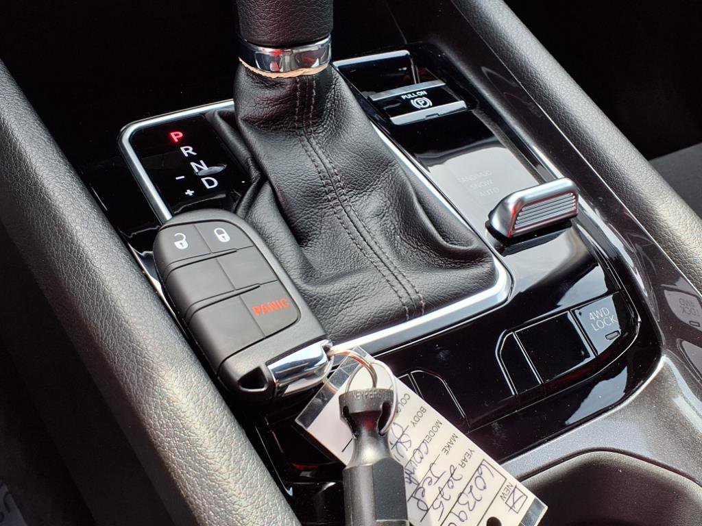 New 2025 Jeep Compass Sport image 14