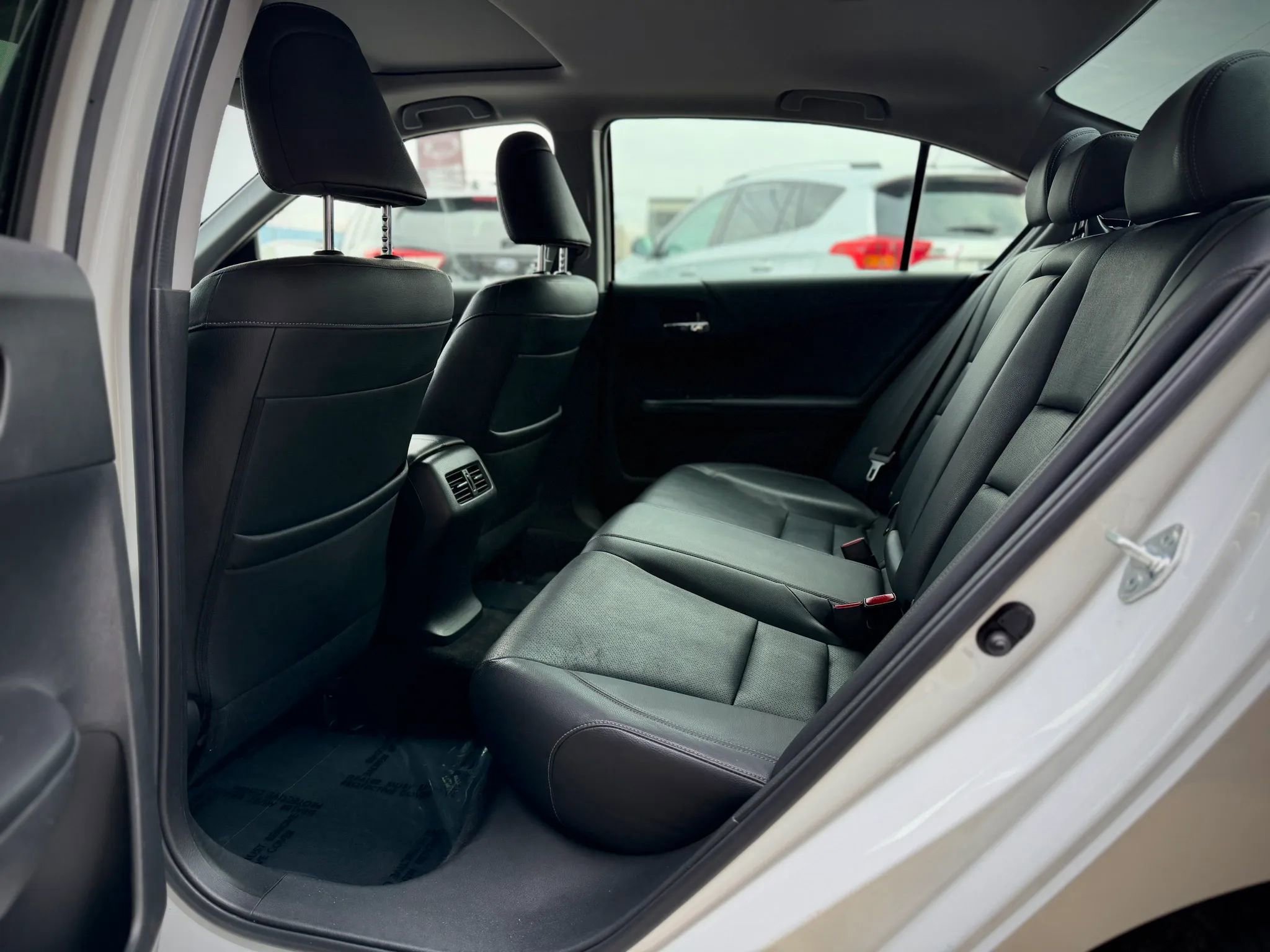 Used 2017 Honda Accord EX-L image 18