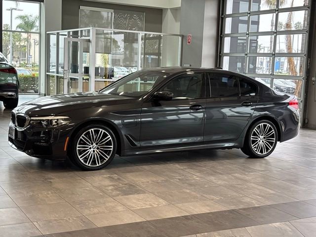 Used 2019 BMW 530e w/ M Sport Package image 9
