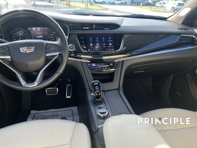 Used 2023 Cadillac XT6 Sport w/ Technology Package AWD/4WD image 35