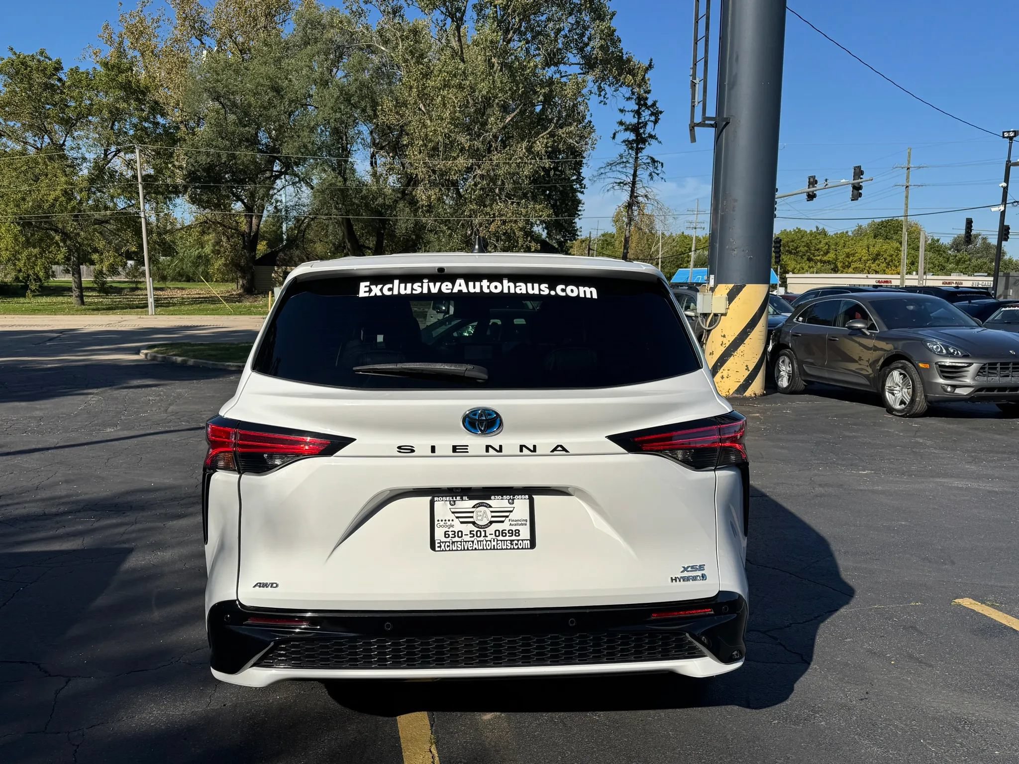 Used 2021 Toyota Sienna XSE AWD/4WD image 6