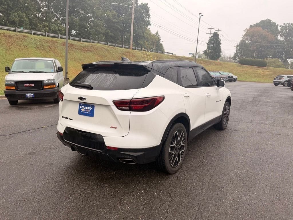 Used 2023 Chevrolet Blazer RS AWD/4WD image 7