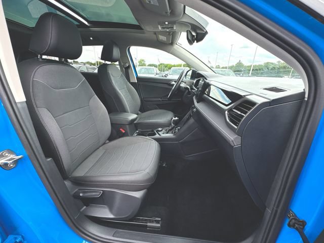Certified 2025 Volkswagen Taos SE AWD/4WD image 28