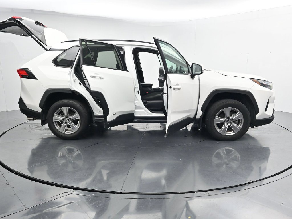 Used 2024 Toyota RAV4 XLE w/ Convenience Package AWD/4WD image 27