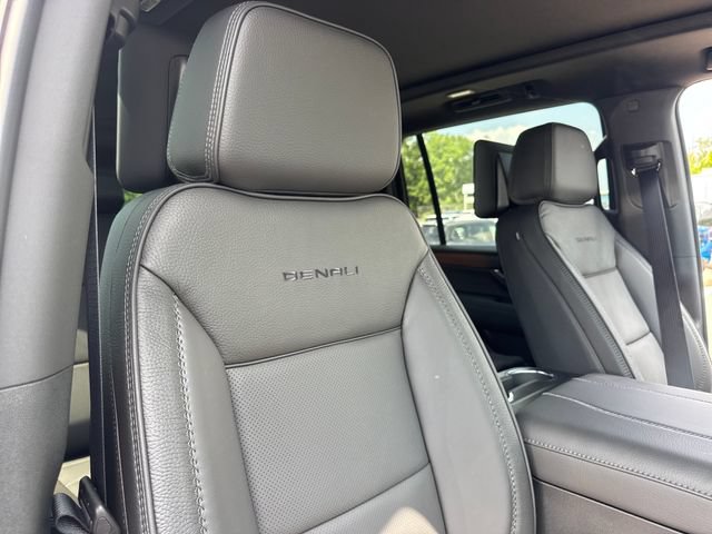 New 2026 GMC Yukon XL Denali w/ Denali Reserve Package AWD/4WD image 31