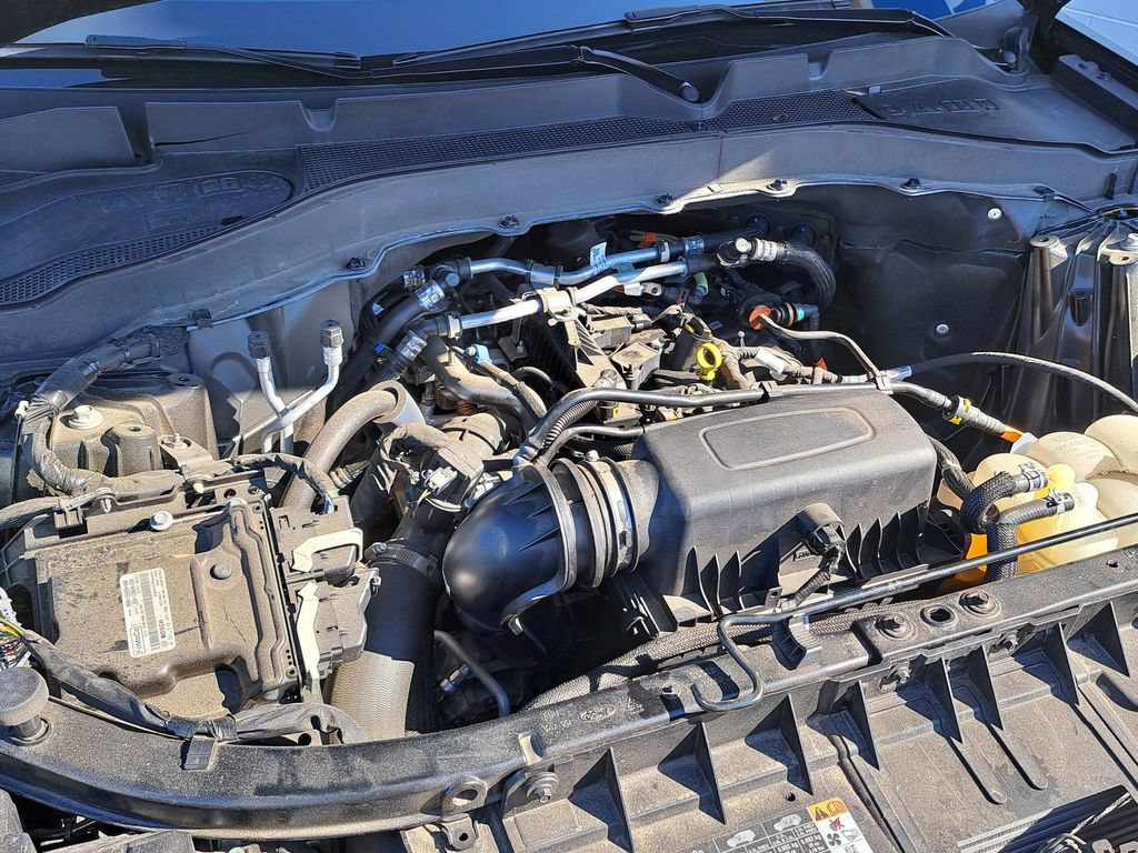 Used 2023 Ford Explorer XLT AWD/4WD image 16