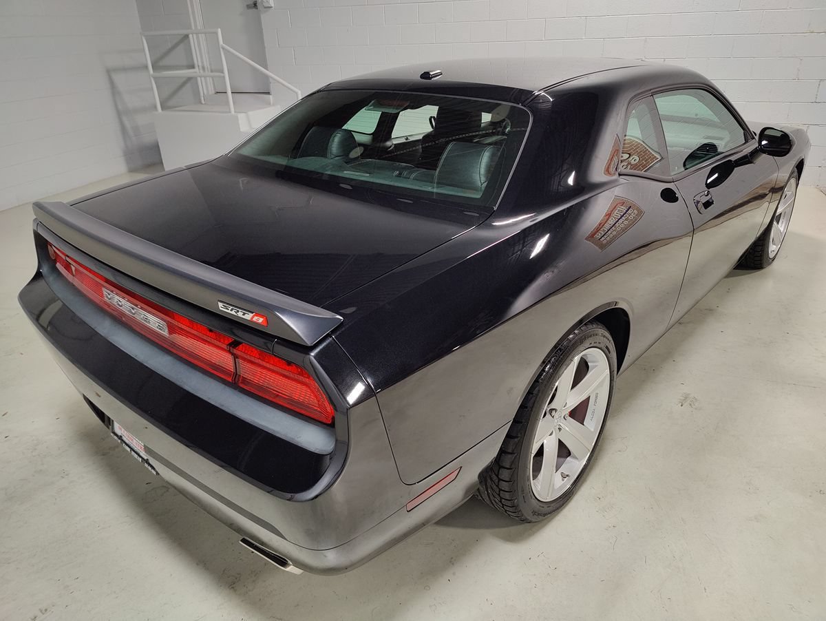 Used 2009 Dodge Challenger SRT8 w/ SRT Option Group II RWD image 6