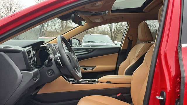Used 2022 Lexus NX 350h AWD image 9