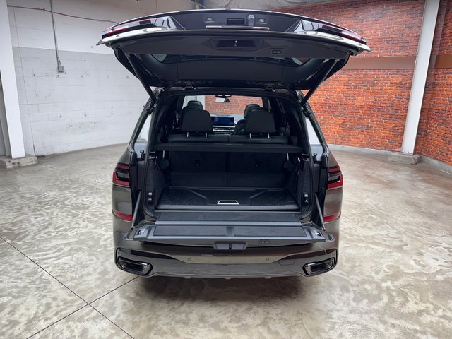 Used 2026 BMW X7 xDrive40i image 27