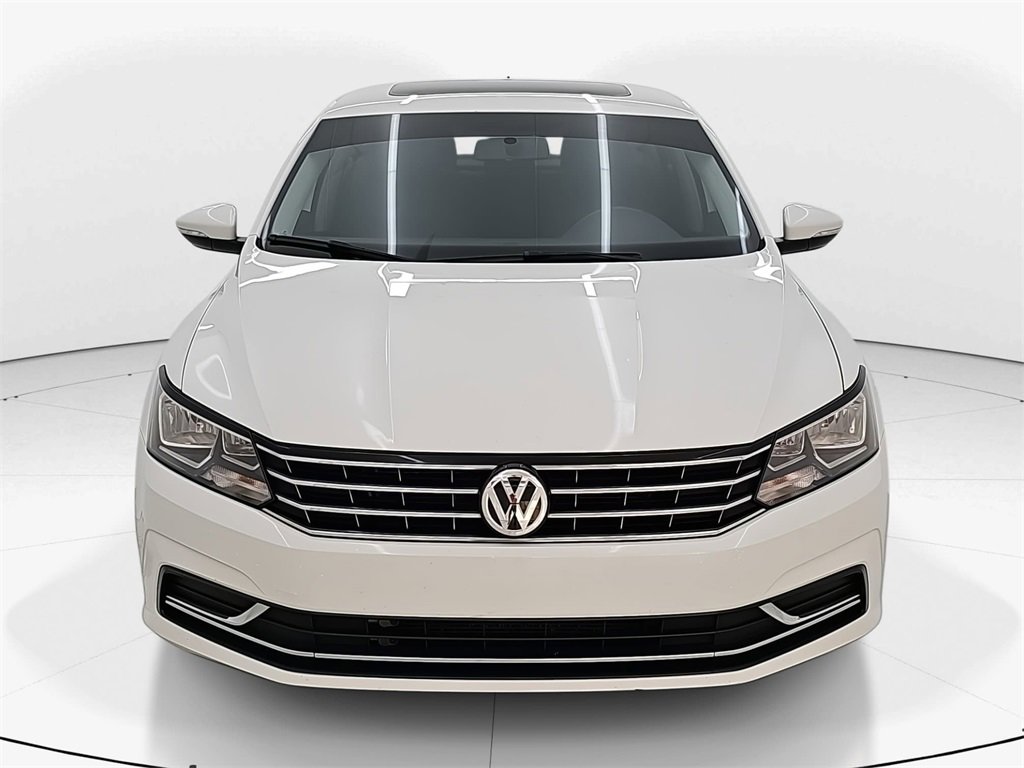 Used 2019 Volkswagen Passat 2.0T Wolfsburg w/ Wheels & Sunroof Package image 2