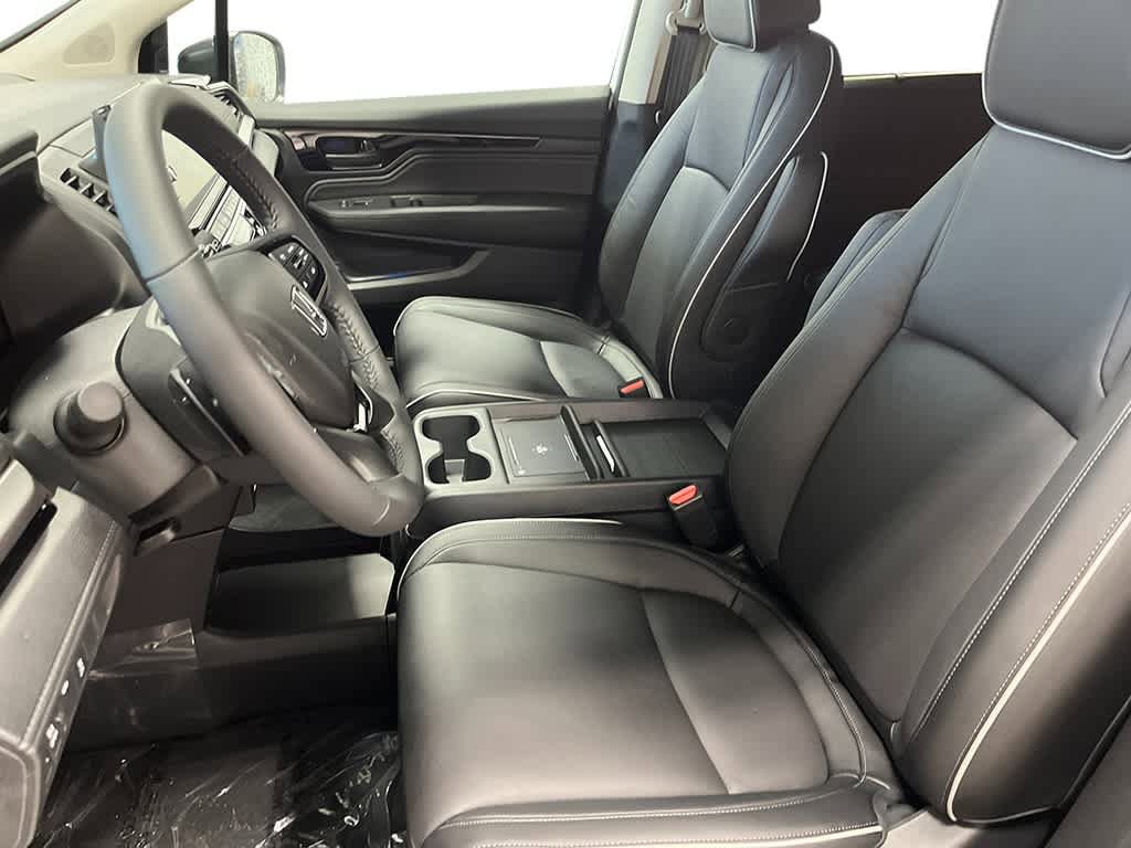 New 2026 Honda Odyssey Touring image 11