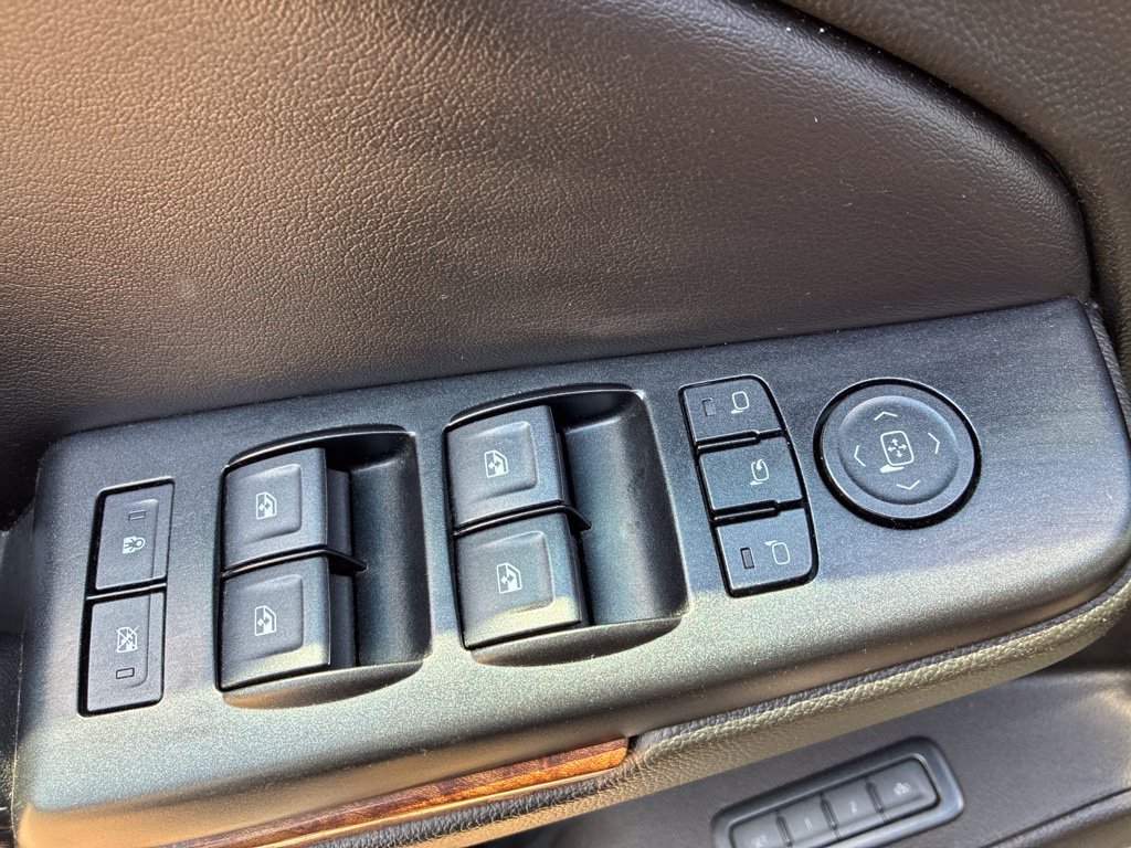 Used 2019 Chevrolet Tahoe Premier AWD/4WD image 7