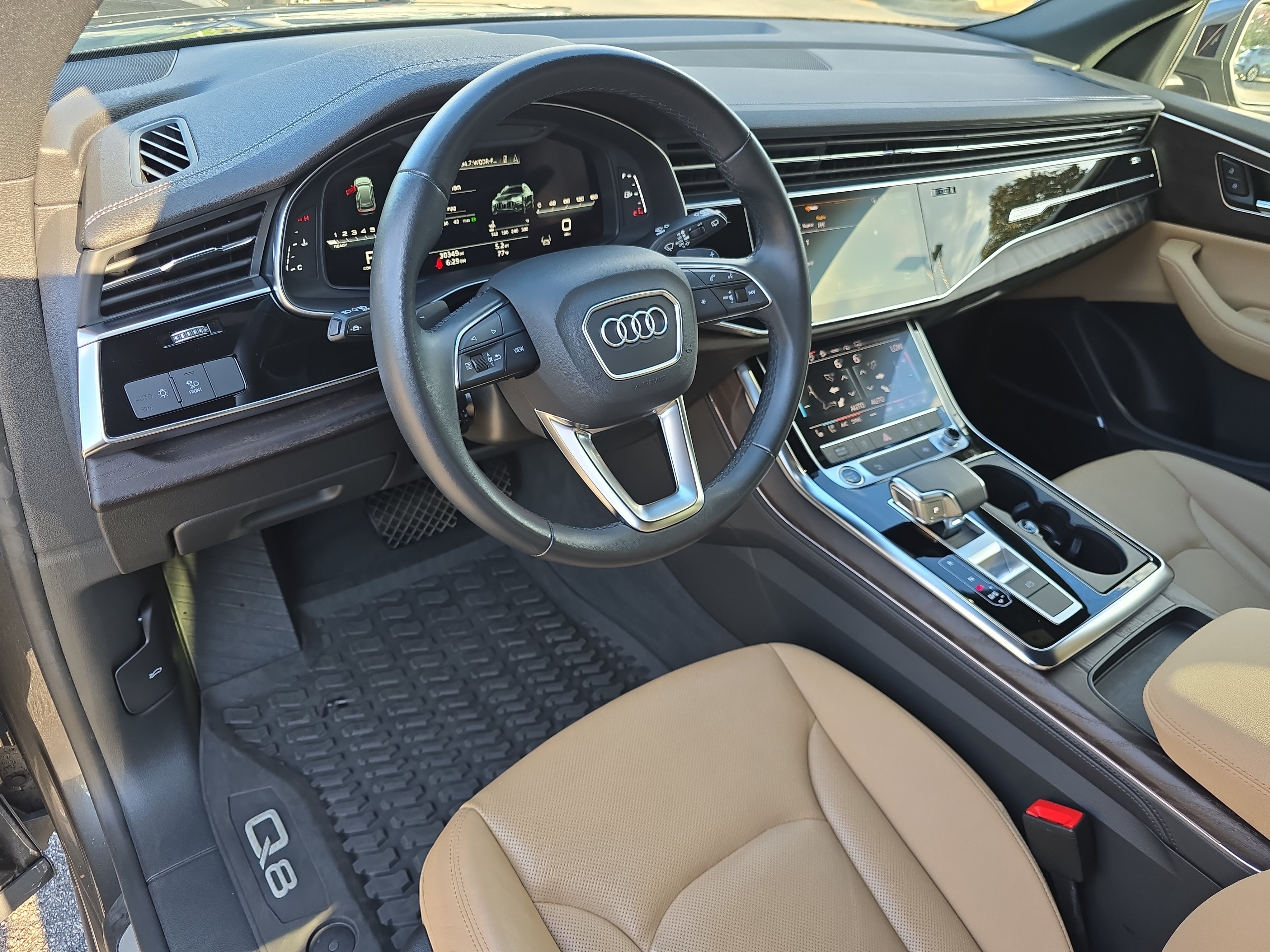 Used 2023 Audi Q8 Premium Plus w/ Premium Plus Package AWD/4WD image 16