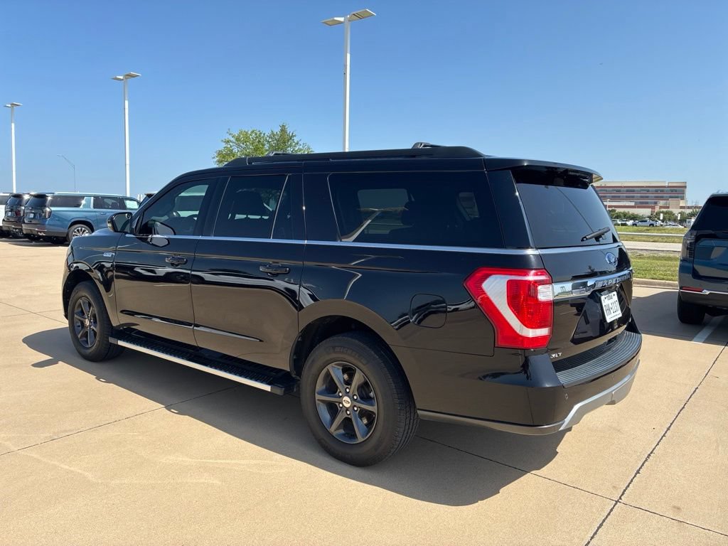 Used 2021 Ford Expedition Max XLT AWD/4WD image 3