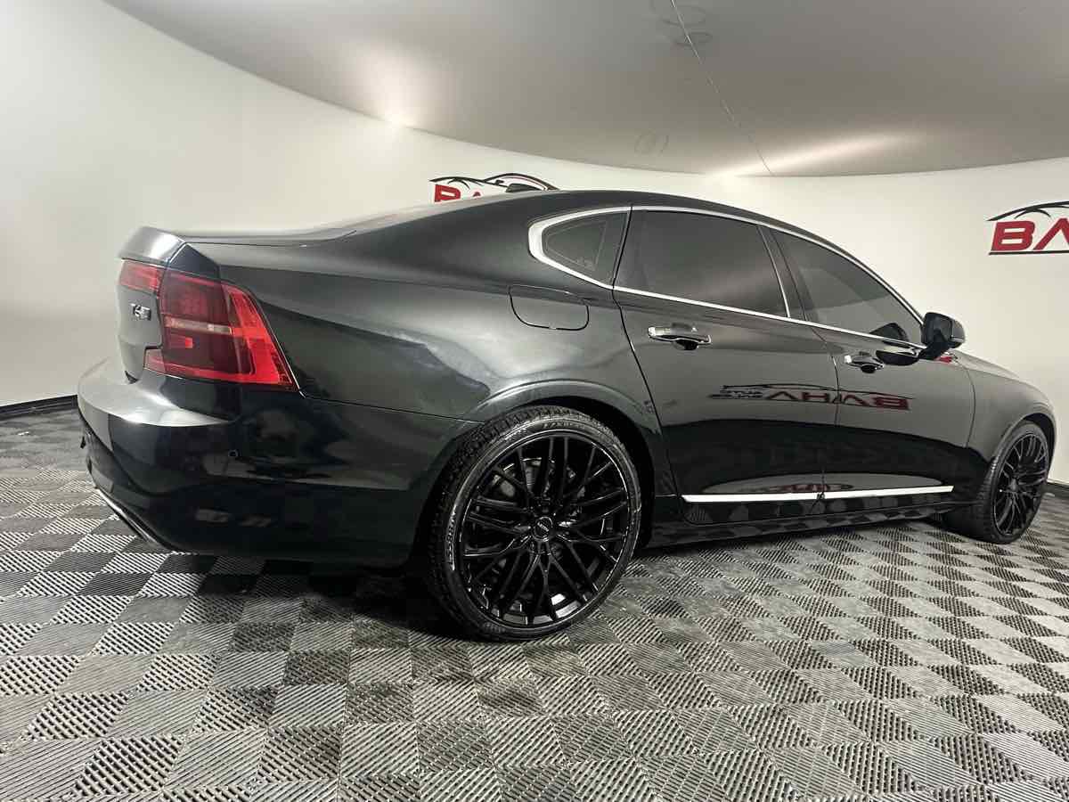 Used 2017 Volvo S90 T6 Inscription w/ Vision Package image 9