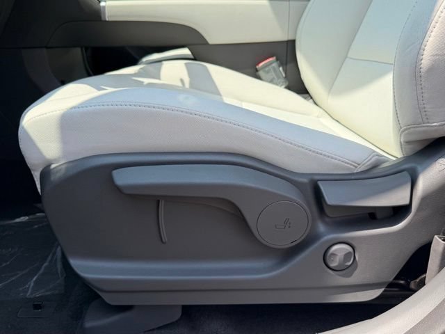 New 2027 Hyundai Santa Fe SE FWD image 11