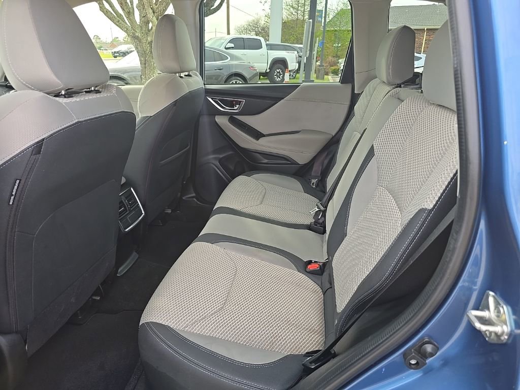 Used 2022 Subaru Forester Premium image 24