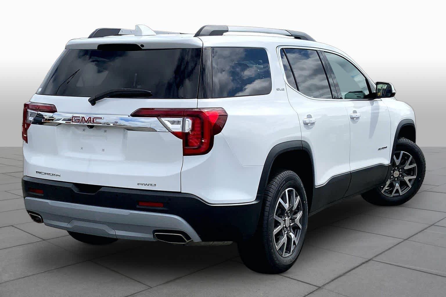 Used 2023 GMC Acadia SLE w/ Driver Convenience Package AWD/4WD image 13