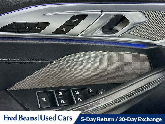 Used 2022 BMW 840i Convertible image 19