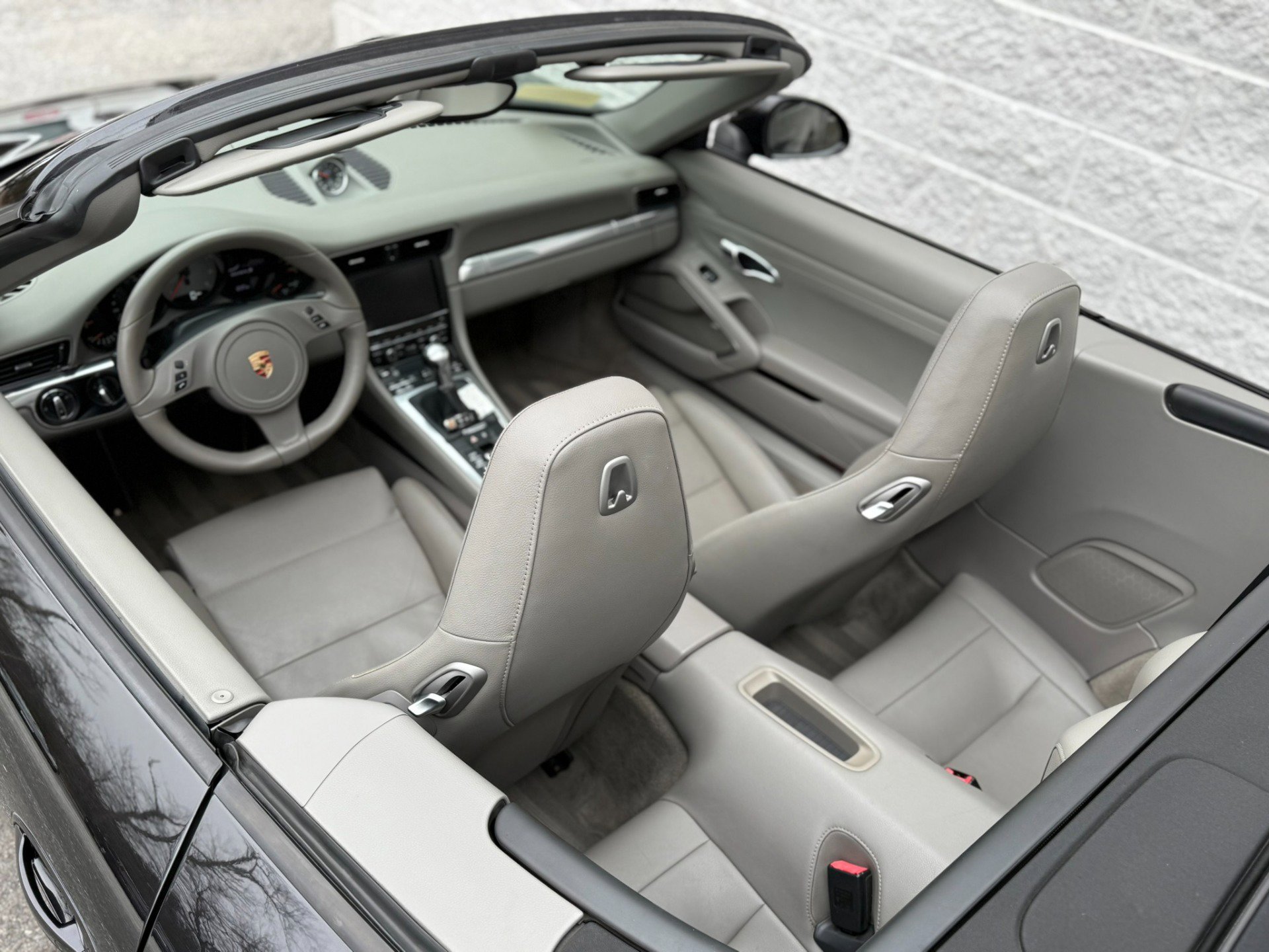 Used 2014 Porsche 911 Carrera S image 17