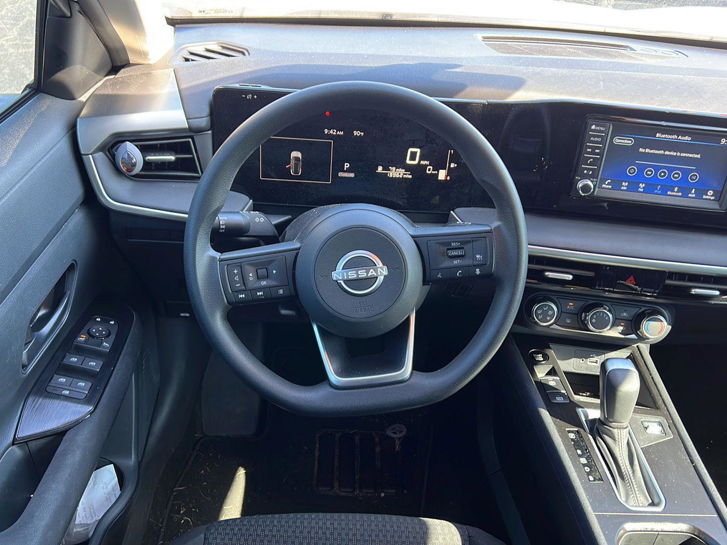 Used 2025 Nissan Kicks S FWD image 9