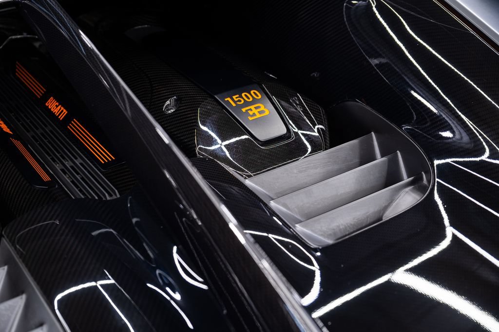 Used 2023 Bugatti Chiron Pur Sport AWD/4WD image 38
