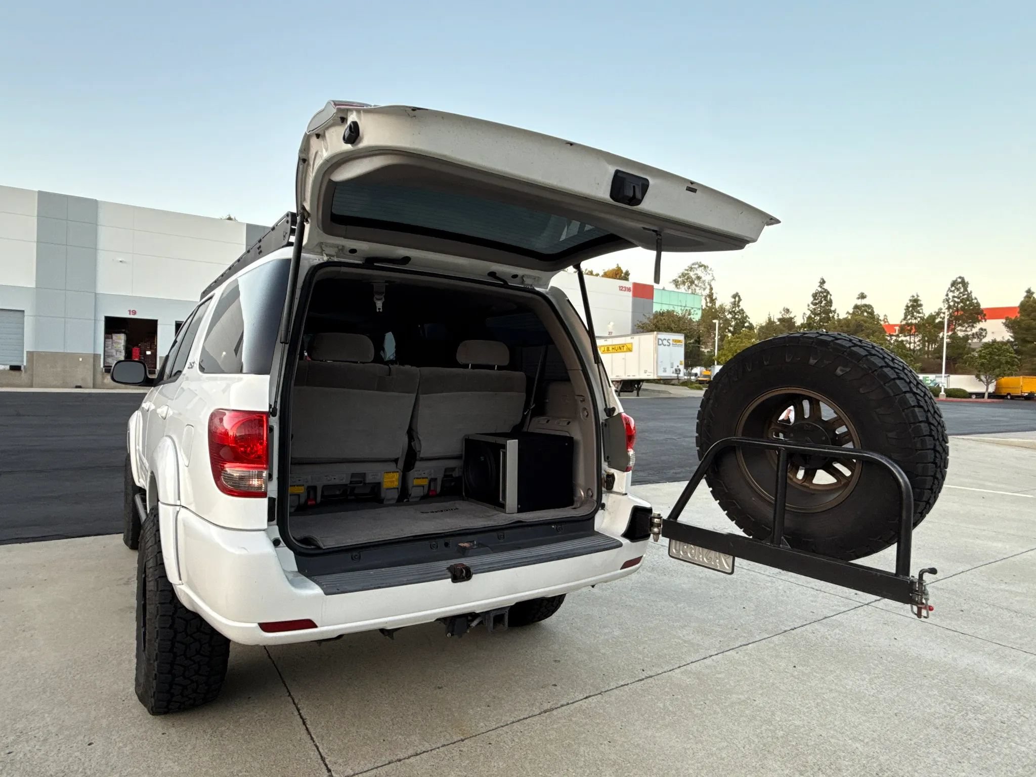 Used 2006 Toyota Sequoia SR5 AWD/4WD image 33