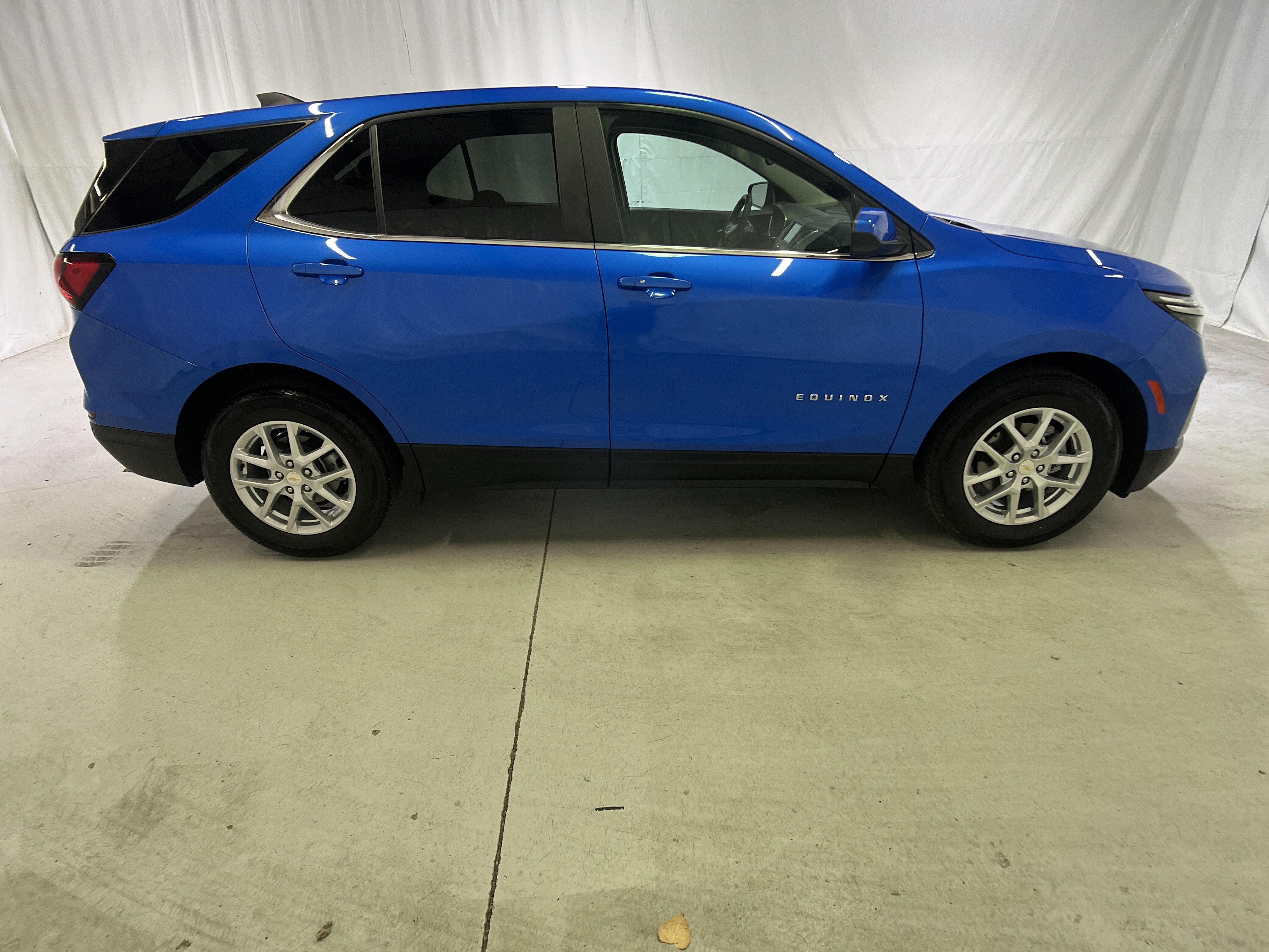 Certified 2024 Chevrolet Equinox LT FWD image 12