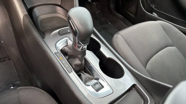 Used 2024 Chevrolet Malibu LS FWD image 29