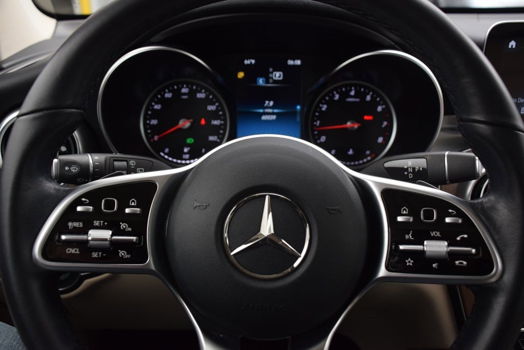 Used 2021 Mercedes-Benz GLC 300 image 22