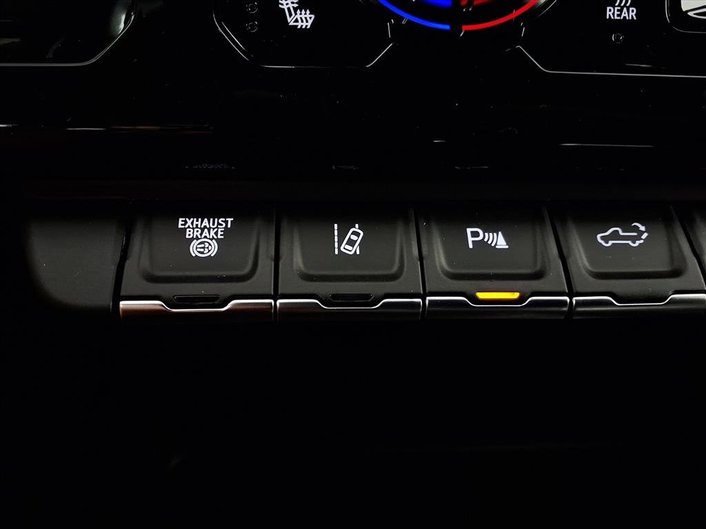 New 2026 GMC Sierra 2500 Denali w/ Denali Reserve Package image 13