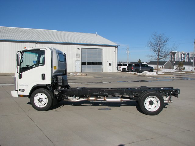 New 2024 Chevrolet Low Cab Forward 5500XG RWD image 8