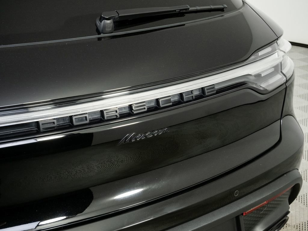 Certified 2024 Porsche Macan Turbo image 36