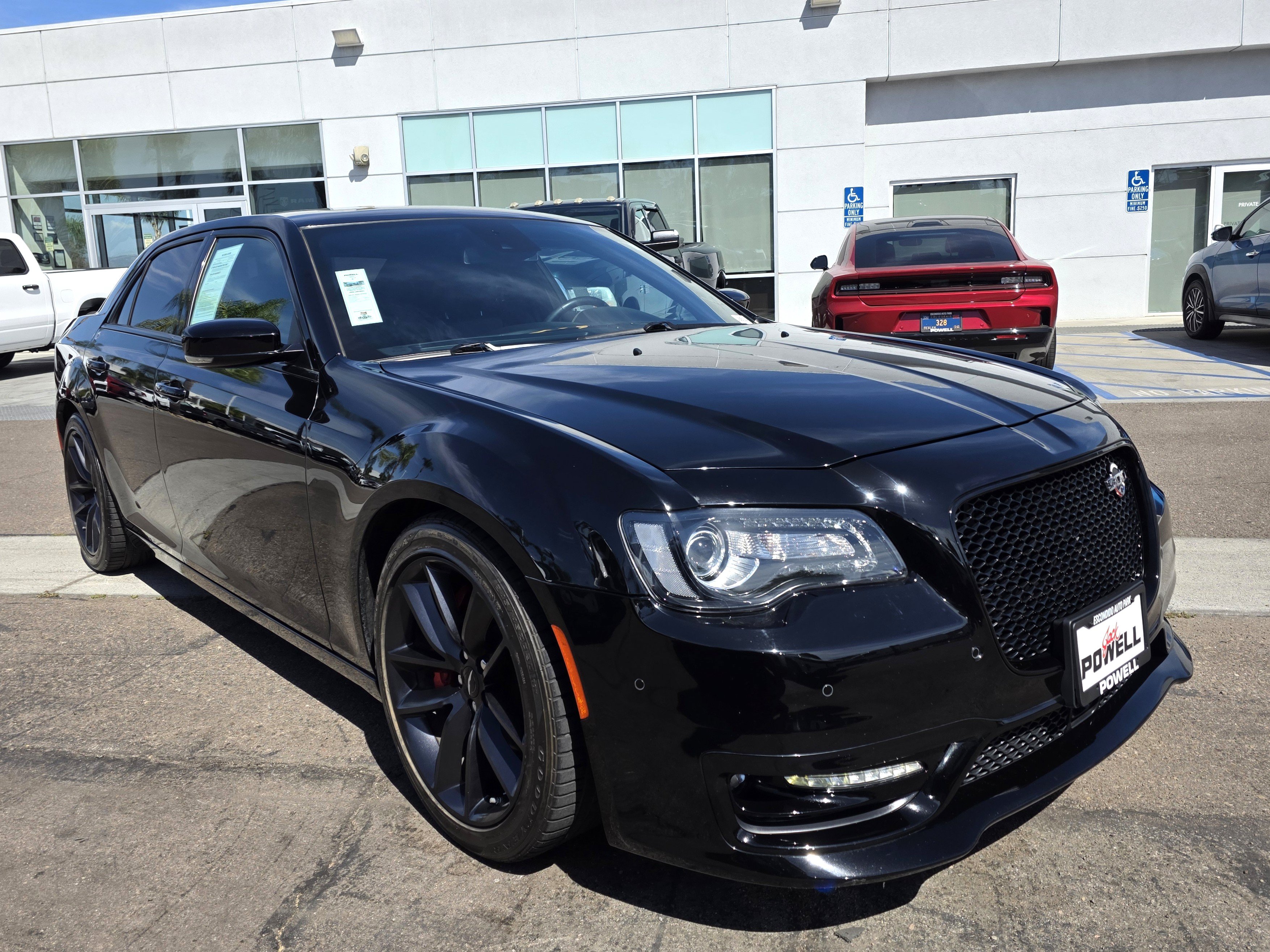 Certified 2023 Chrysler 300 C RWD image 6