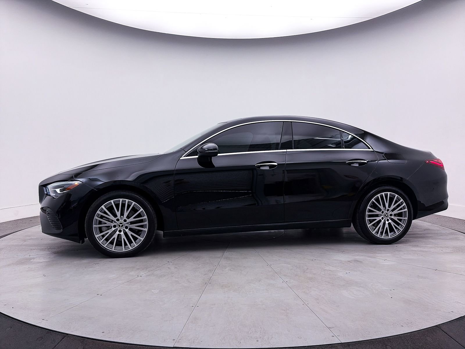 Used 2024 Mercedes-Benz CLA 250 4MATIC image 39