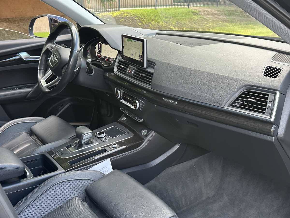 Used 2018 Audi Q5 Prestige w/ Prestige Package AWD/4WD image 13