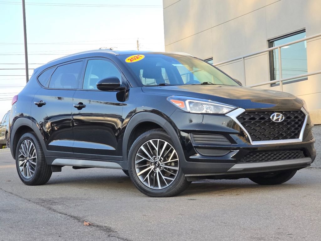 Used 2021 Hyundai Tucson SEL w/ Cargo Package image 2