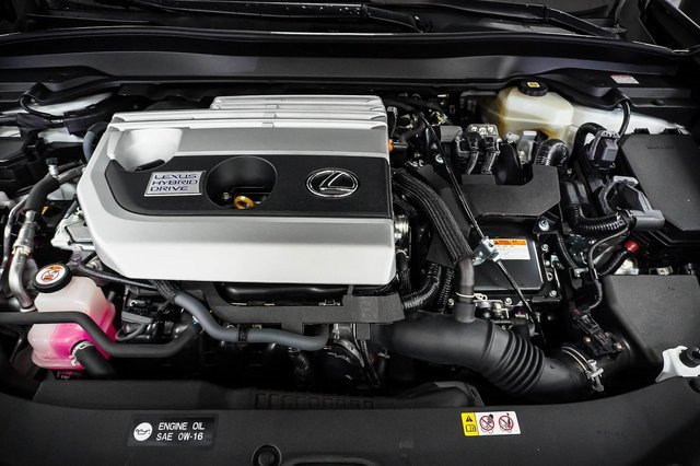 Certified 2021 Lexus UX 250h F Sport w/ Accessory Package (Z2) image 24