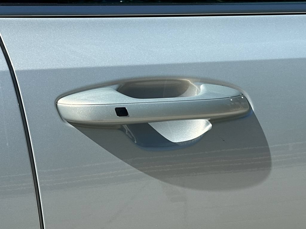 New 2026 Kia Sorento LX FWD image 8