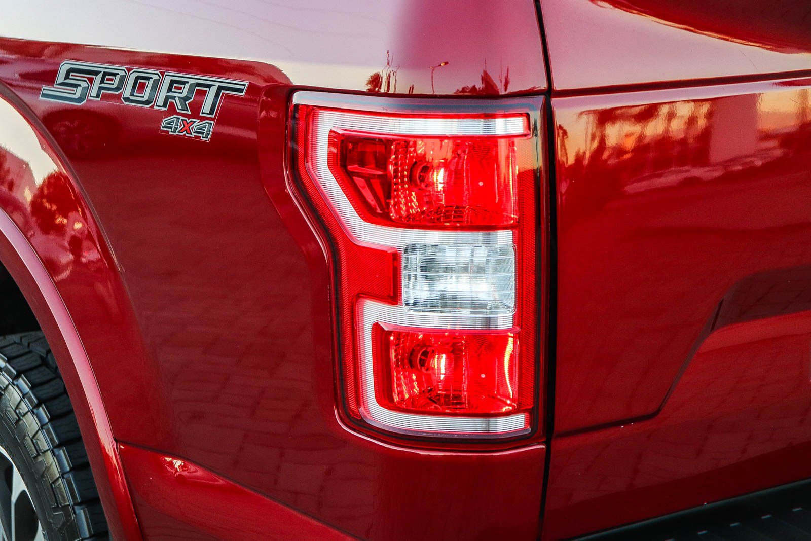 Used 2019 Ford F150 XLT w/ Equipment Group 302A Luxury image 11